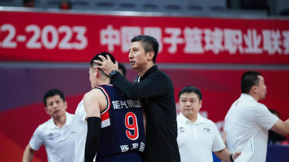 福登在接受TNTSports采访时表示，曼城上半场踢得很糟糕，但进球让曼城找回了状态。